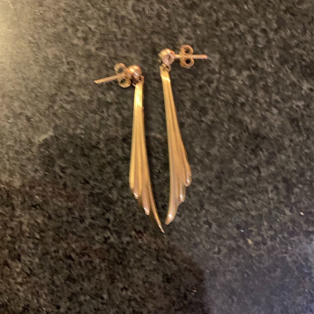 Gold dangly earrings